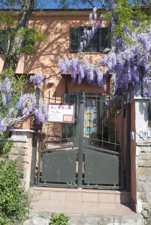 B&B Mery Lho Aprilia Exteriör bild