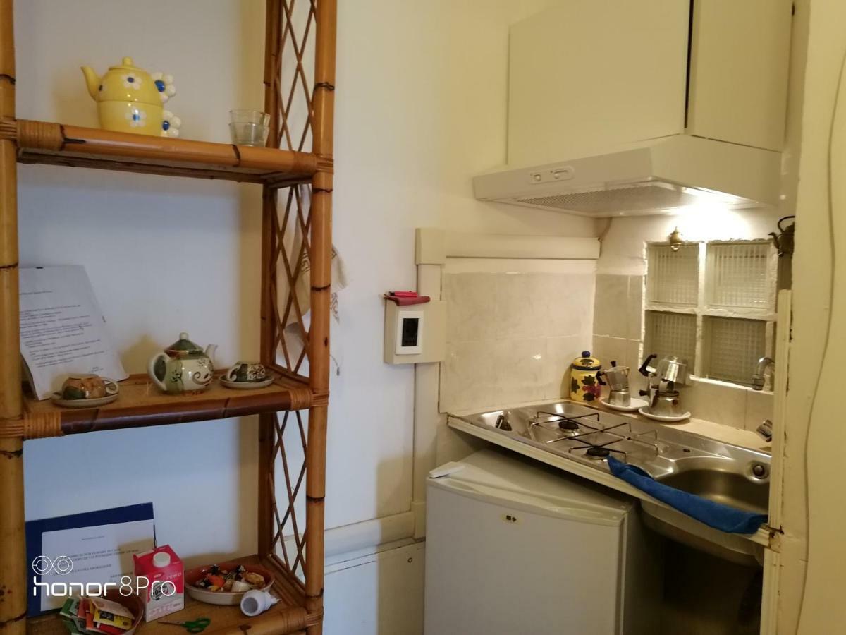 B&B Mery Lho Aprilia Exteriör bild